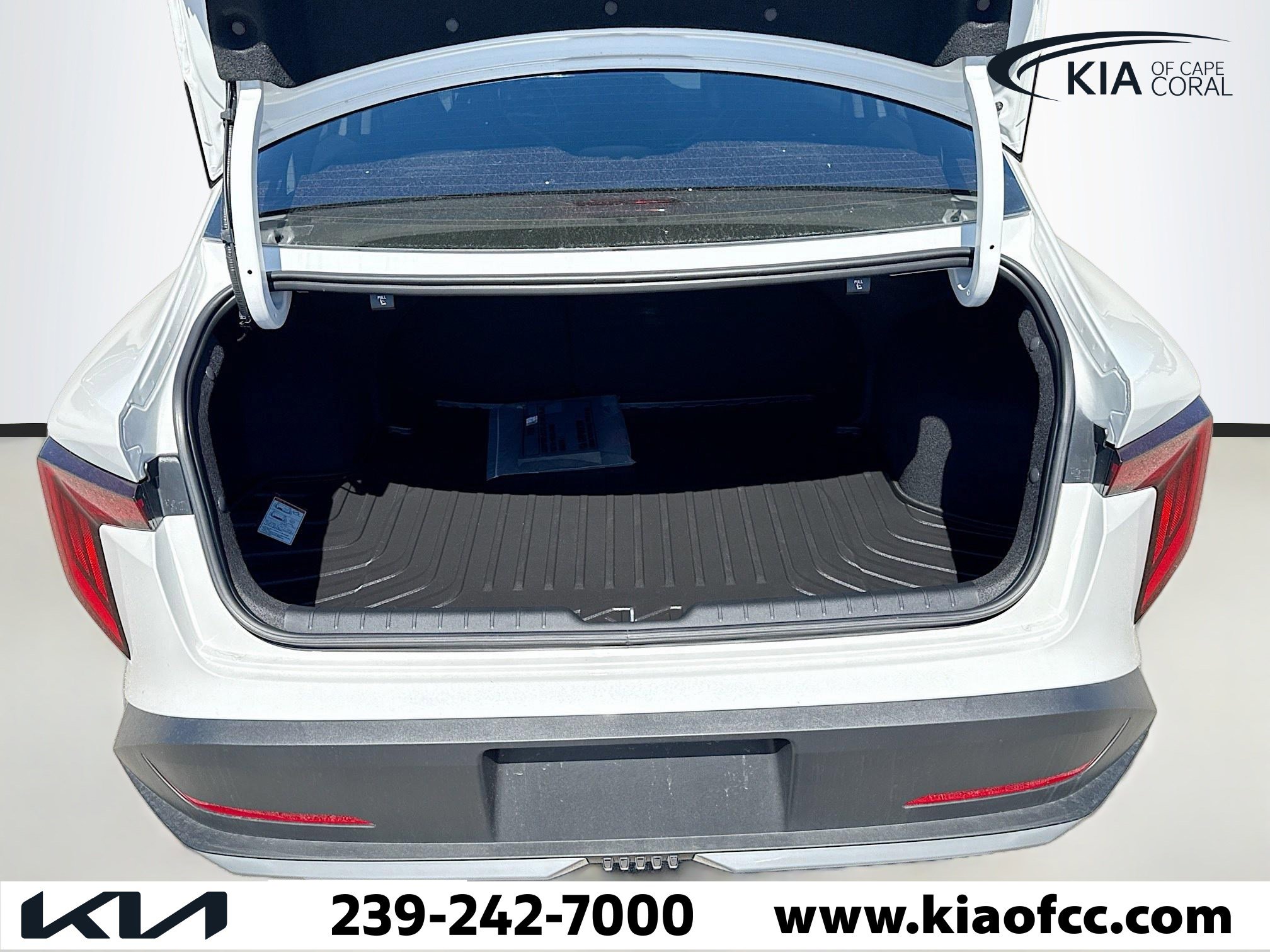 New 2026 Kia K4 EX image 12