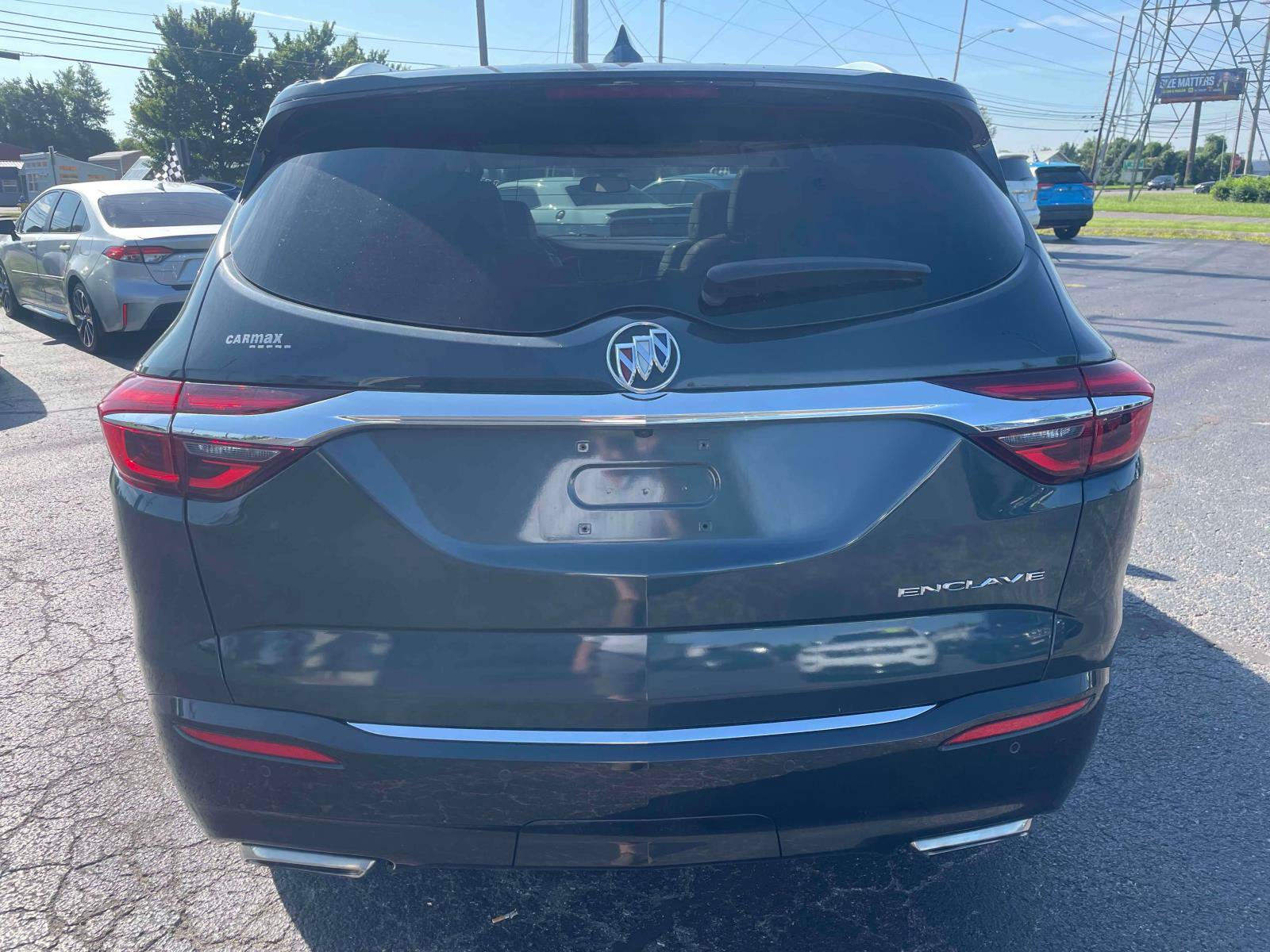 Used 2019 Buick Enclave Essence FWD image 8