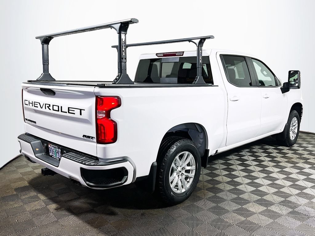 Used 2022 Chevrolet Silverado 1500 RST w/ Convenience Package II AWD/4WD image 6