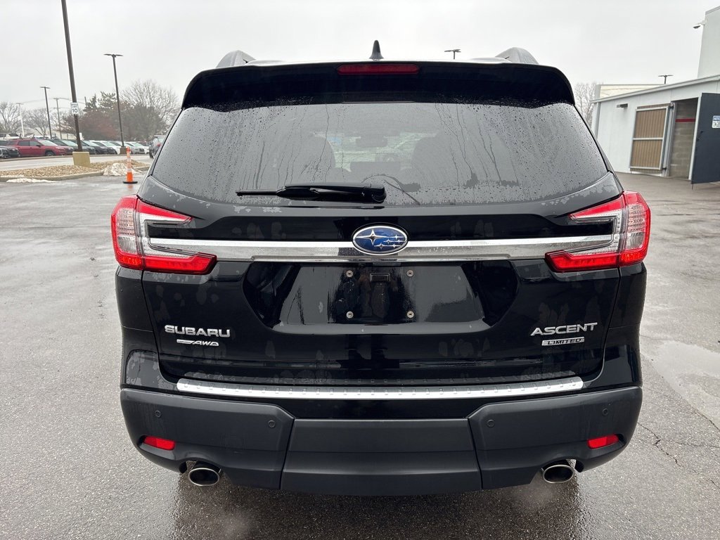 Used 2023 Subaru Ascent Limited image 4