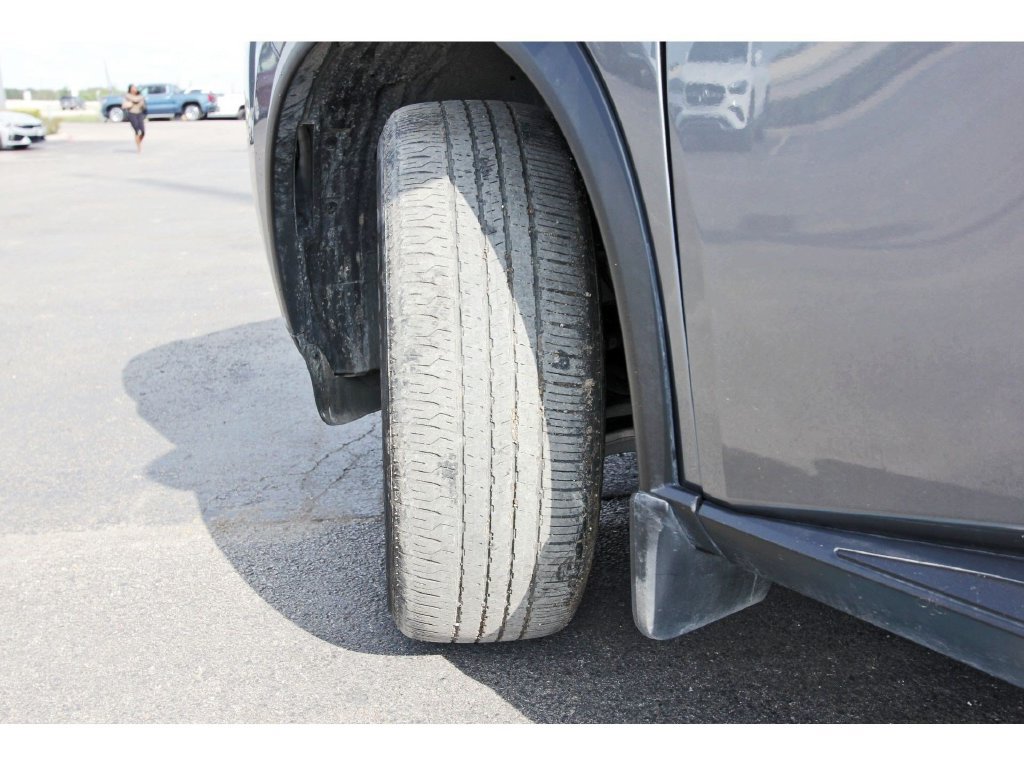 Used 2023 Nissan Rogue SV FWD image 34