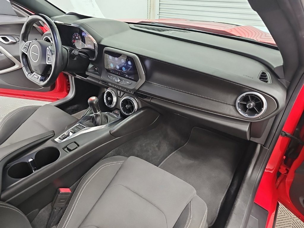 Used 2019 Chevrolet Camaro SS RWD image 34