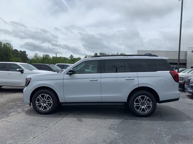 New 2025 Ford Expedition Active RWD image 5