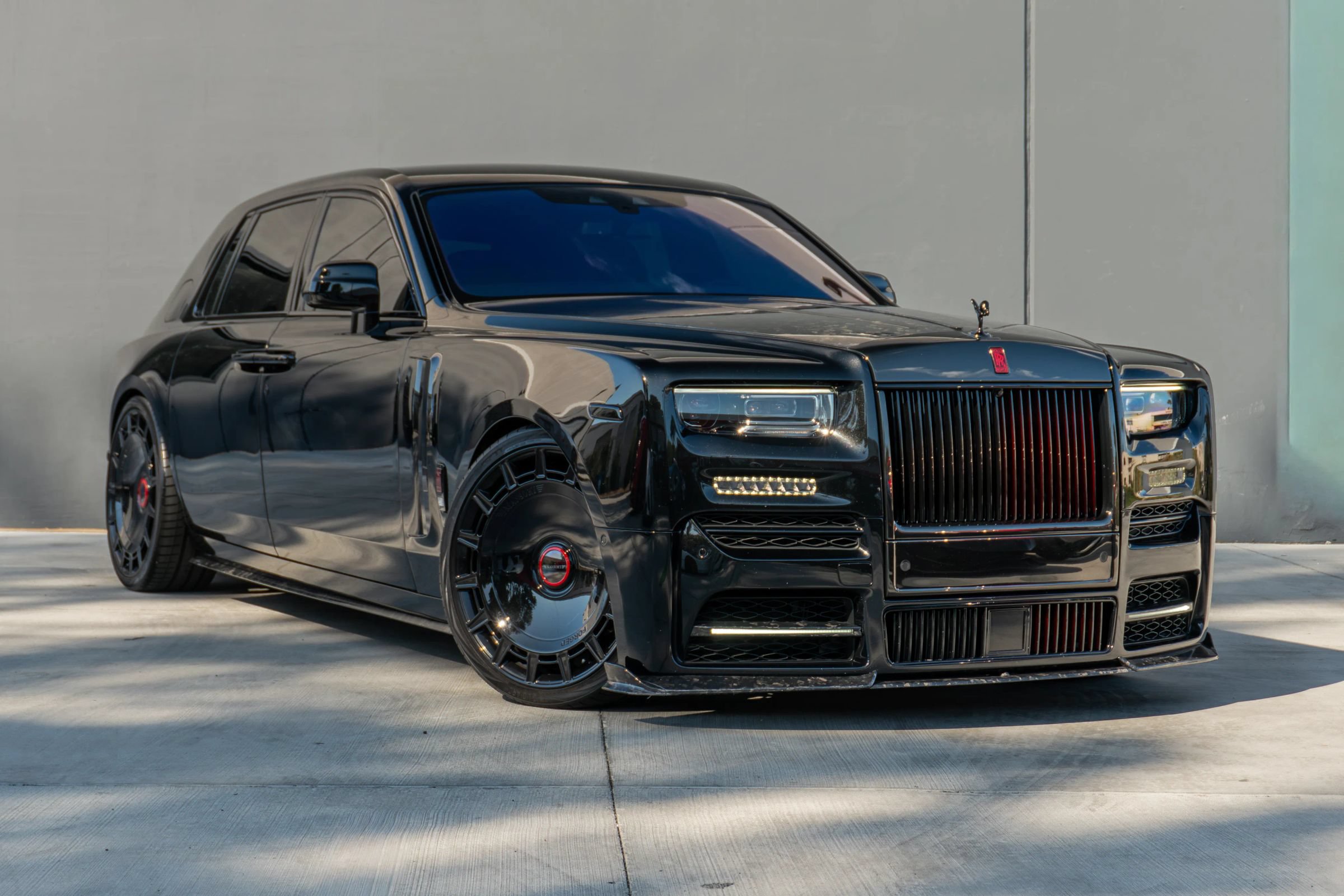 Used 2024 Rolls-Royce Phantom Sedan w/ The Phantom Package RWD image 5