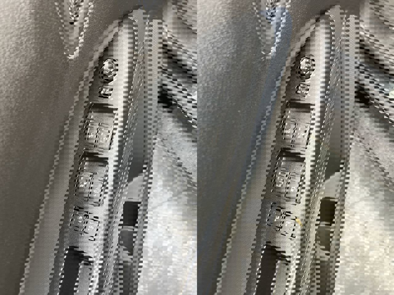 Used 2018 Chevrolet Colorado Z71 image 7