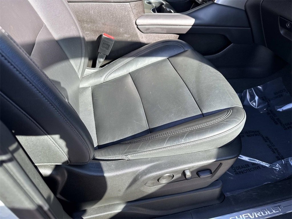 Used 2021 Chevrolet Tahoe Z71 w/ Luxury Package image 12