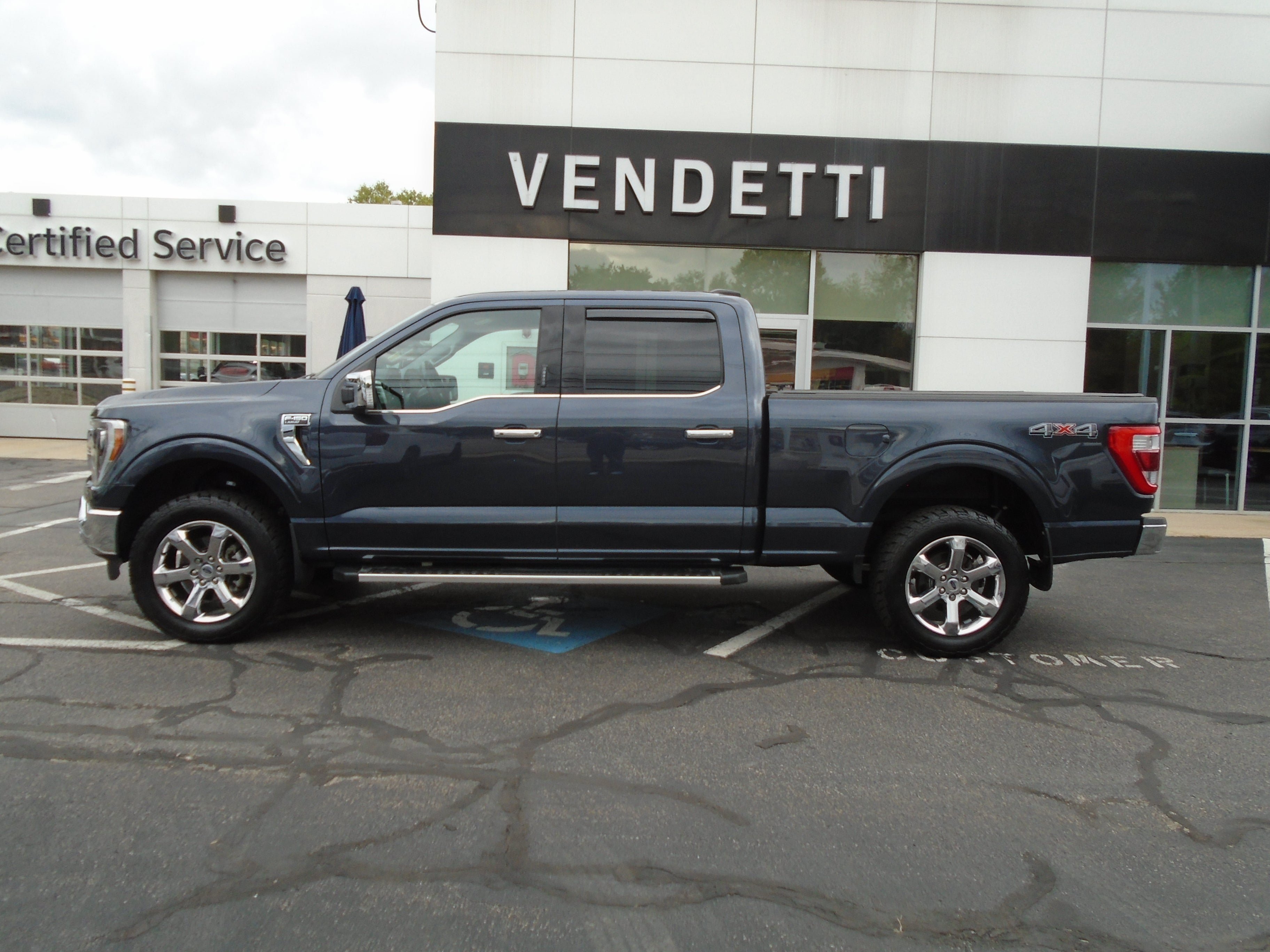 Used 2022 Ford F150 Lariat w/ Equipment Group 502A High AWD/4WD image 10