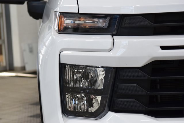 Used 2024 Chevrolet Silverado 2500 Custom w/ Custom Value Package image 12