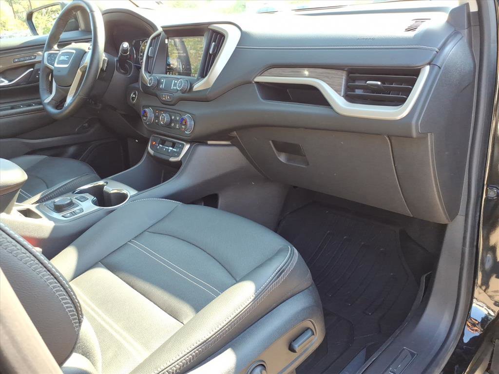 Certified 2023 GMC Terrain Denali w/ Black Diamond Edition image 10