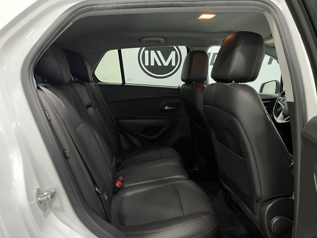 Used 2020 Chevrolet Trax LT w/ Driver Confidence Package image 30