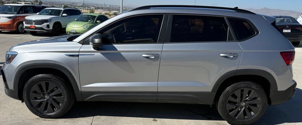 Used 2023 Volkswagen Taos S FWD image 6
