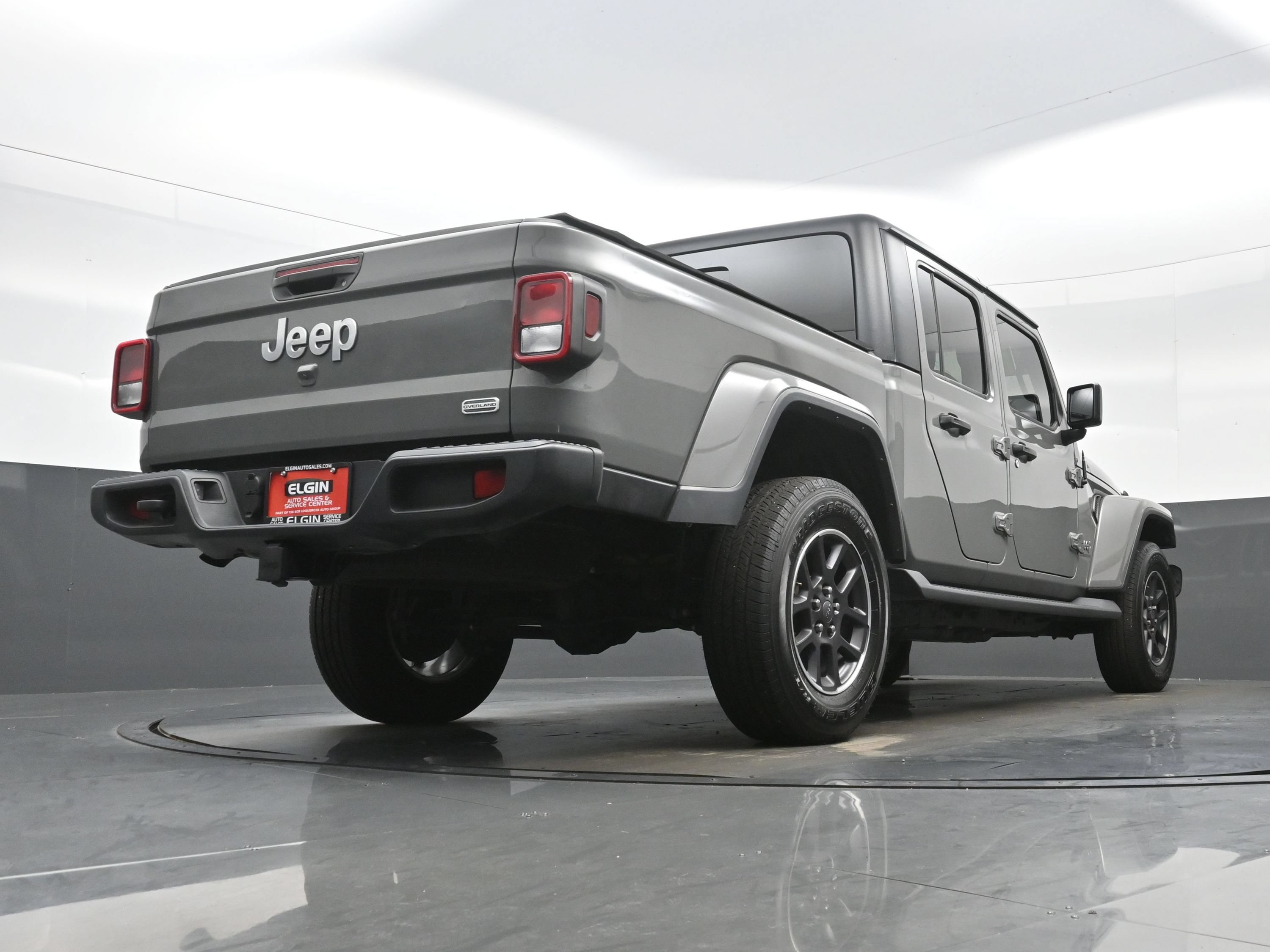 Used 2021 Jeep Gladiator Overland w/ Trailer Tow Package AWD/4WD image 28