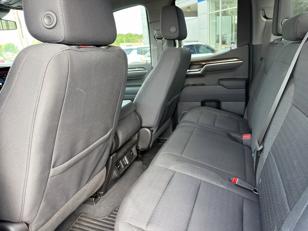 Used 2023 GMC Sierra 1500 Elevation image 26