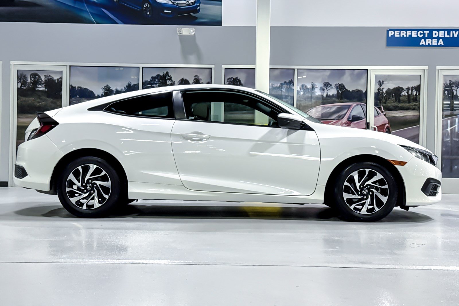 Used 2018 Honda Civic LX image 8