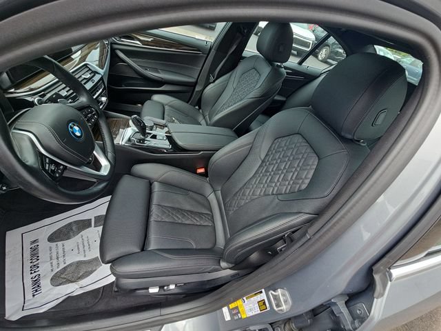 Used 2023 BMW 530e xDrive AWD/4WD image 28