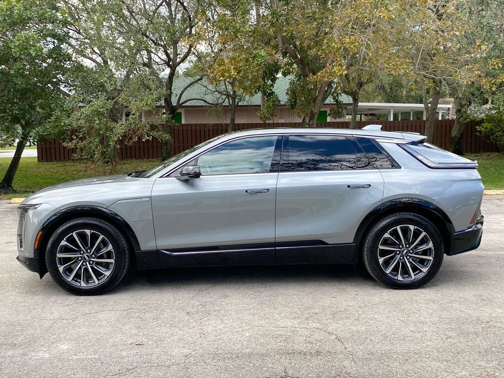 Used 2024 Cadillac Lyriq Sport image 5