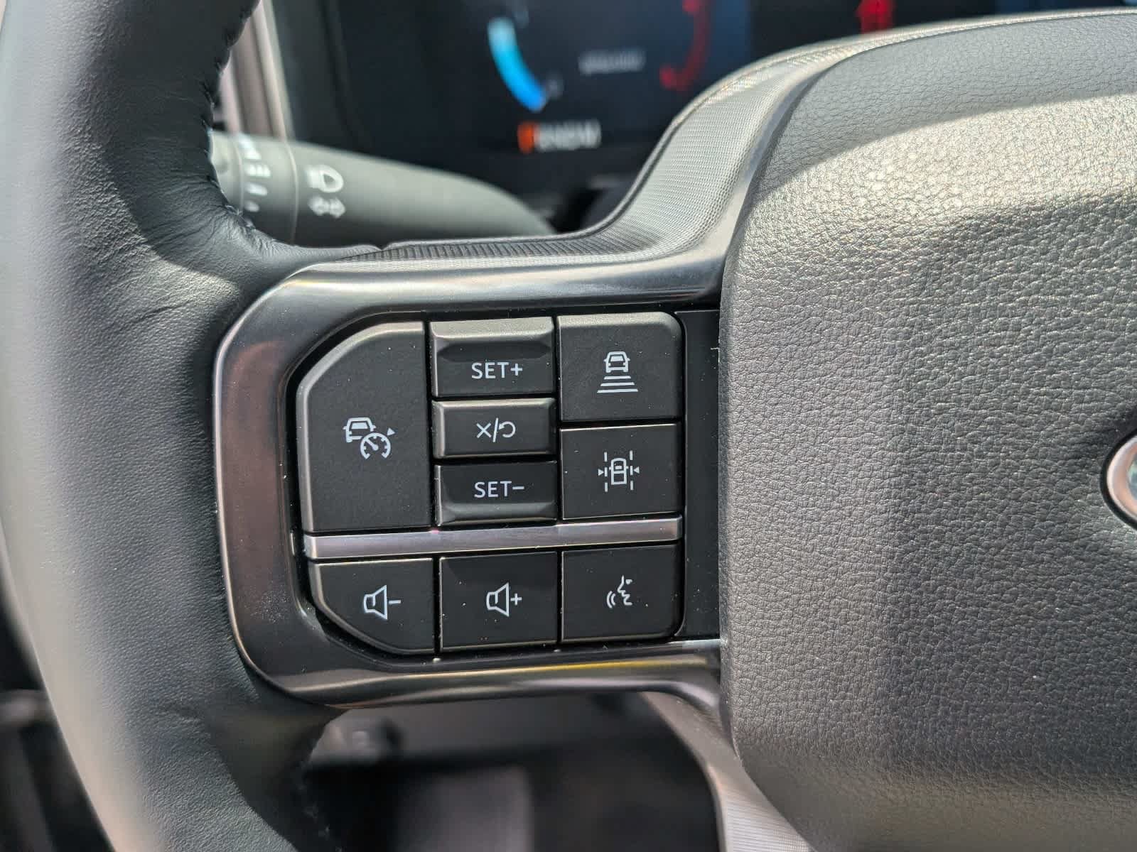 Used 2025 Ford F250 Platinum AWD/4WD image 25