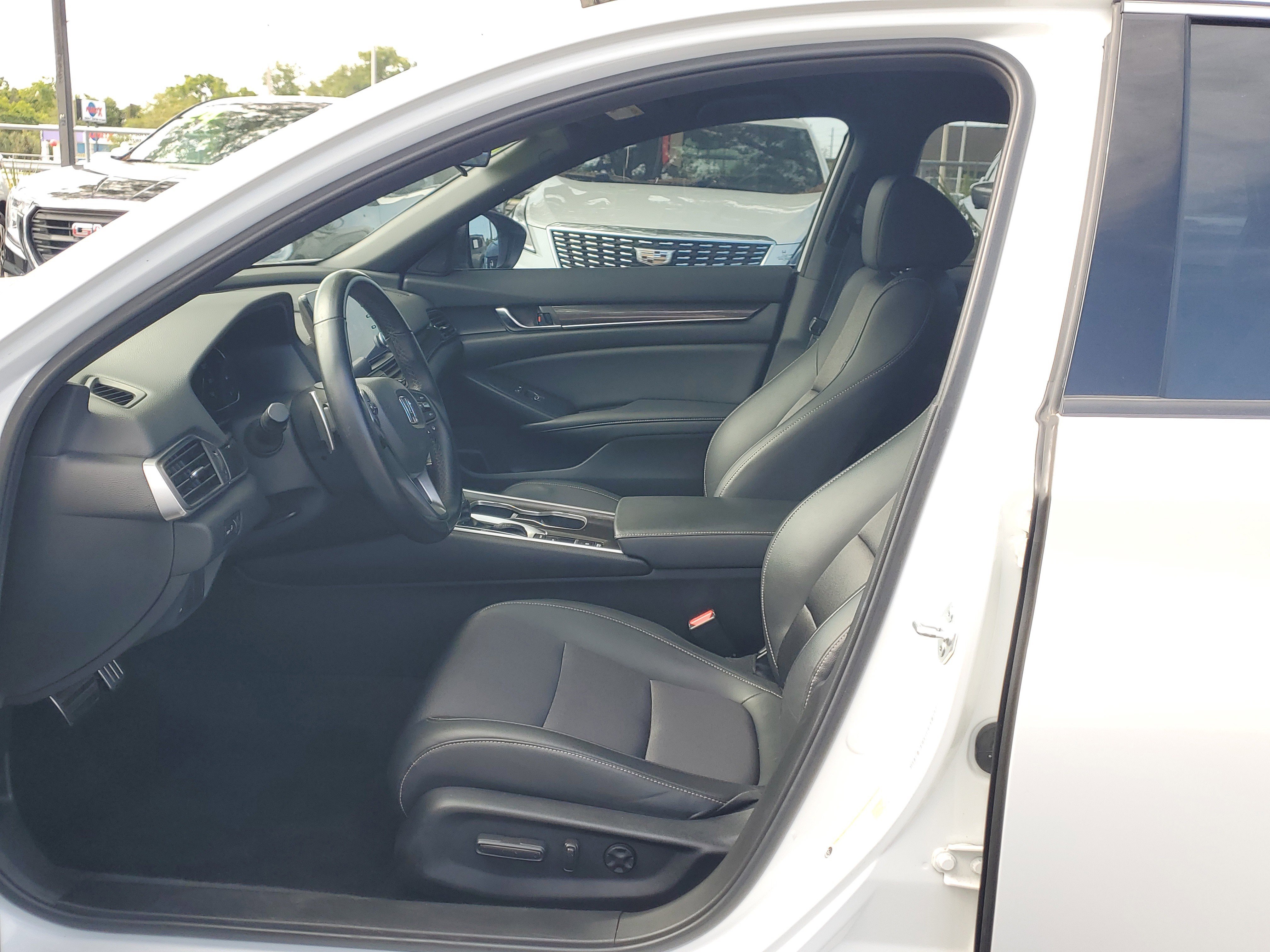 Used 2022 Honda Accord Sport image 19