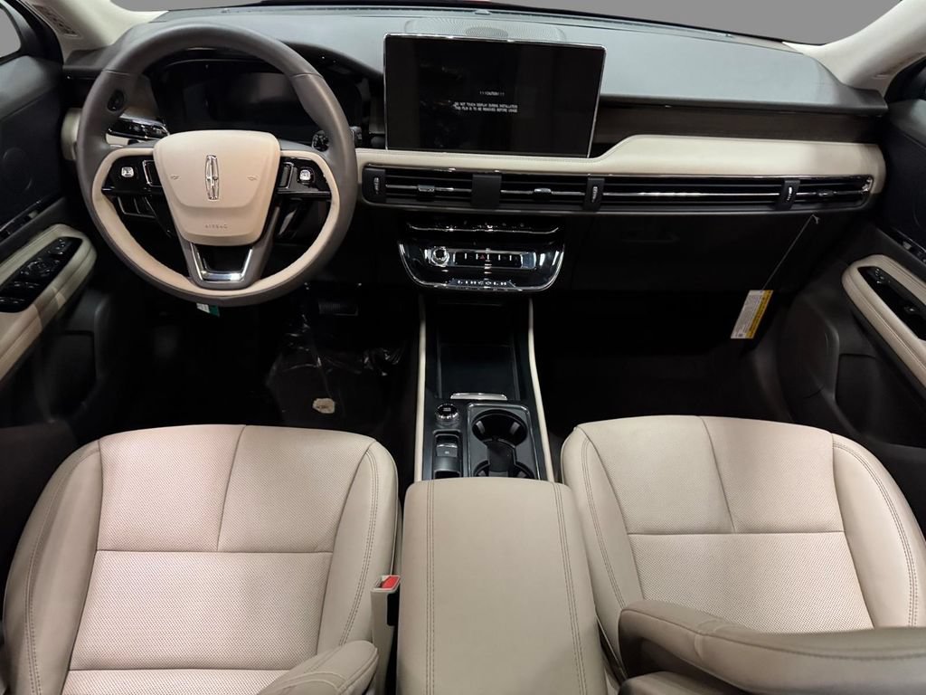 New 2024 Lincoln Corsair Grand Touring AWD/4WD image 6