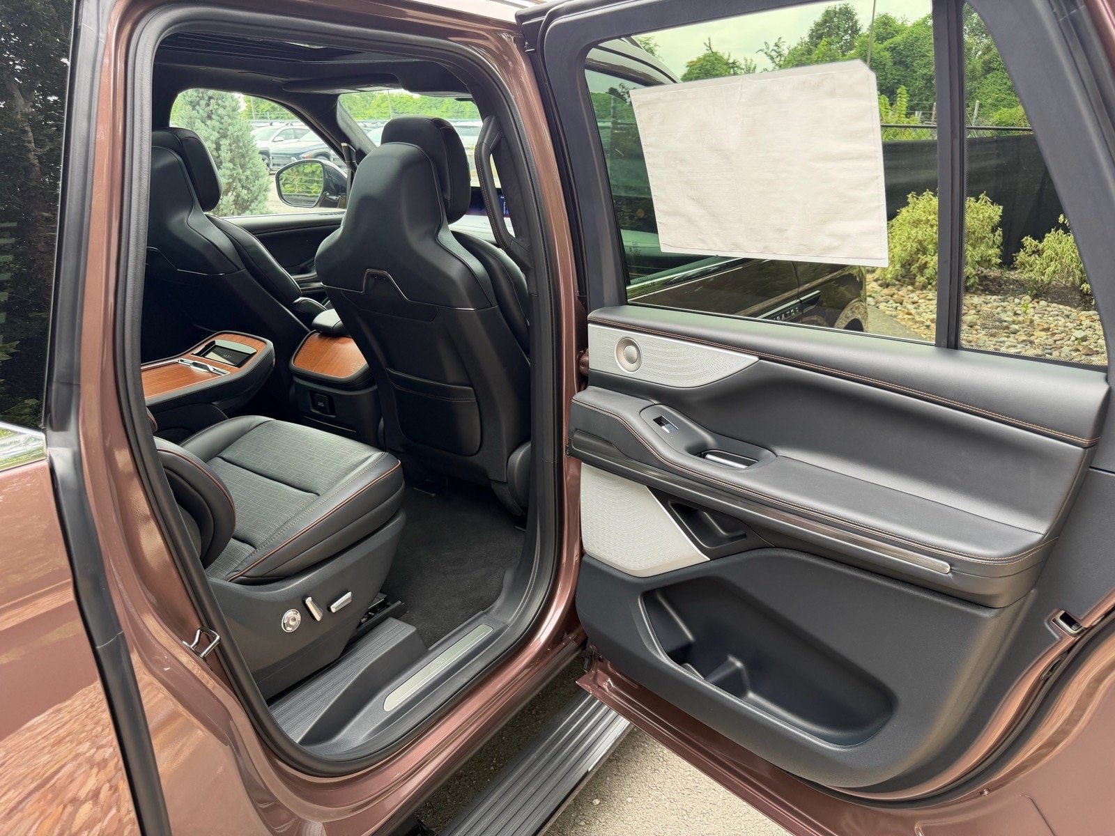 New 2027 Lincoln Navigator L Black Label AWD/4WD image 14