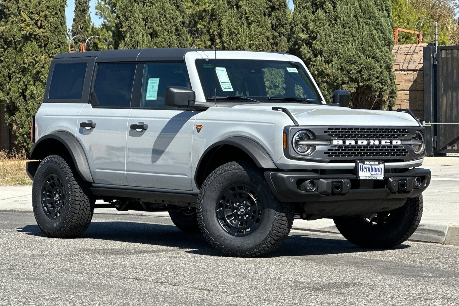 New 2026 Ford Bronco Badlands AWD/4WD image 2