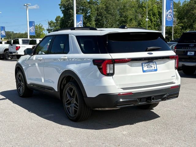Used 2025 Ford Explorer ST-Line w/ ST-Line Street Pack AWD/4WD image 3