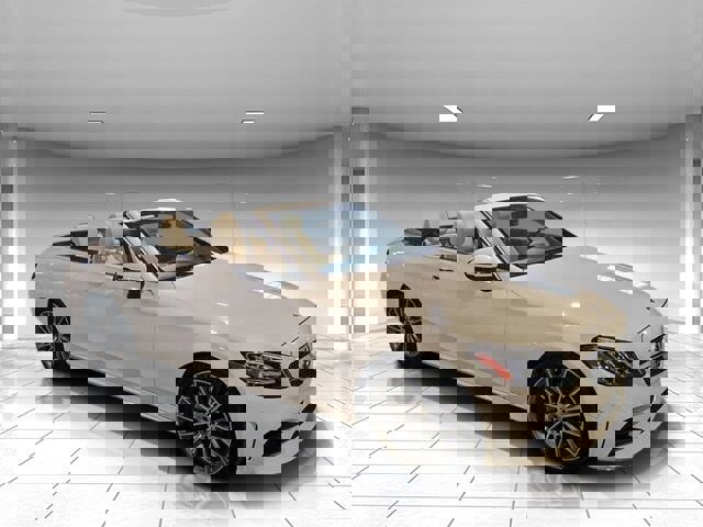 Used 2019 Mercedes-Benz C 300 Cabriolet image 2