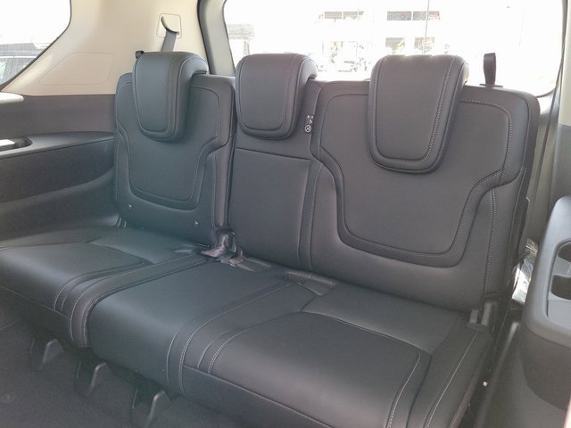 New 2025 Nissan Armada SV image 8