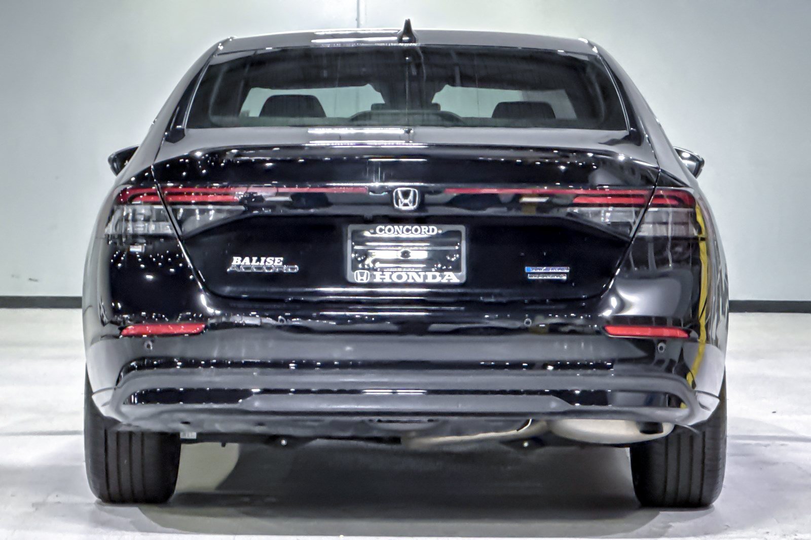 Used 2024 Honda Accord Touring image 10