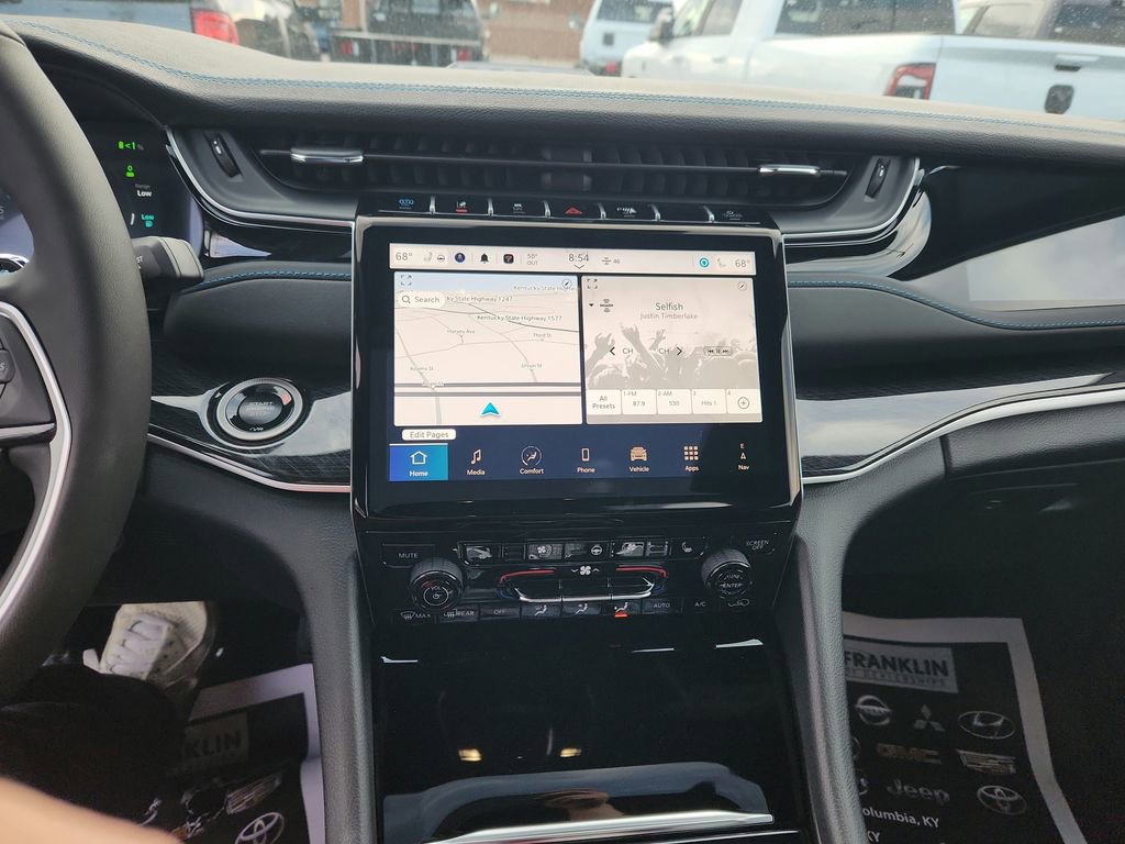 New 2024 Jeep Grand Cherokee Trailhawk image 18