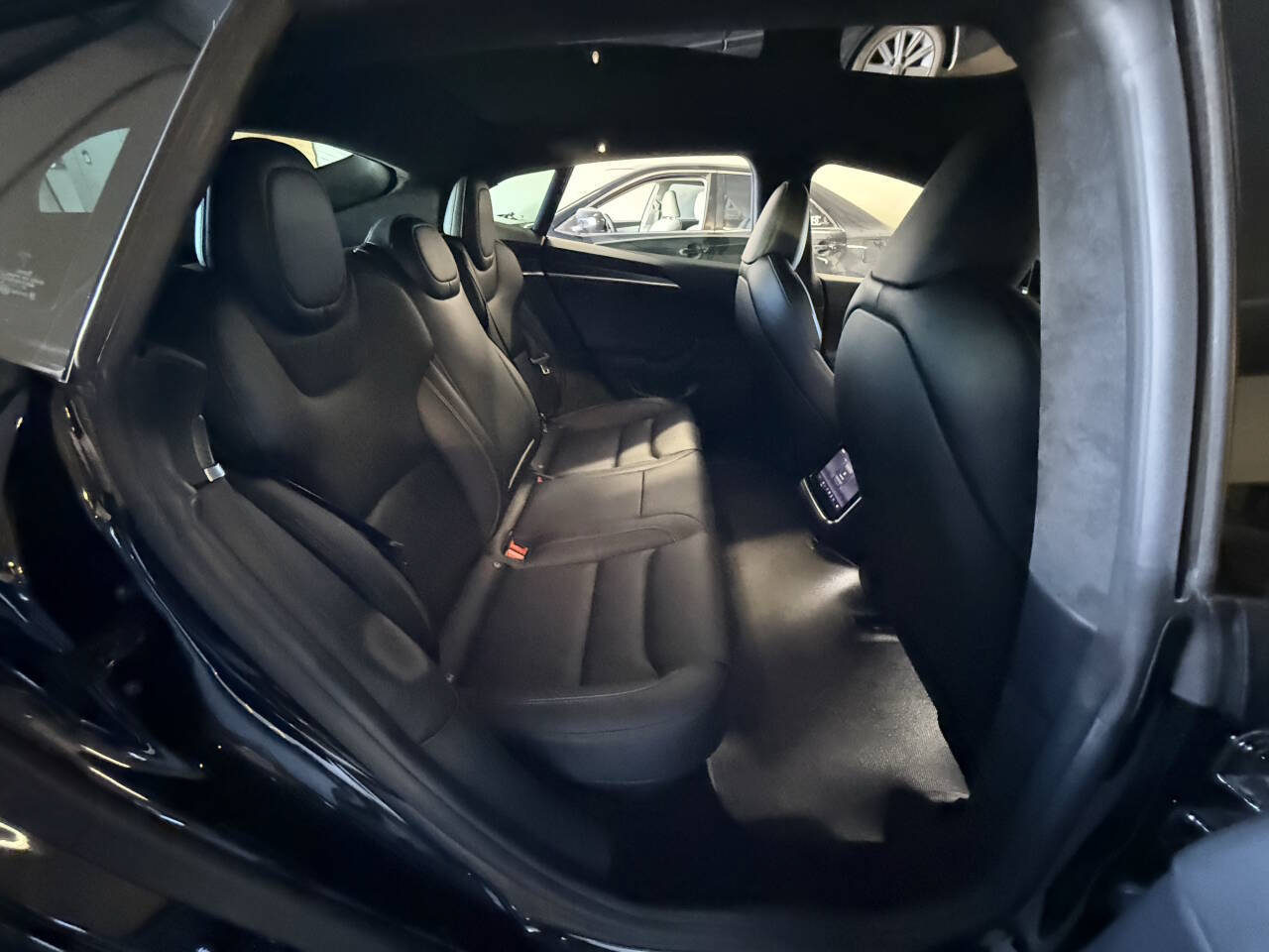 Used 2022 Tesla Model S Plaid AWD/4WD image 28