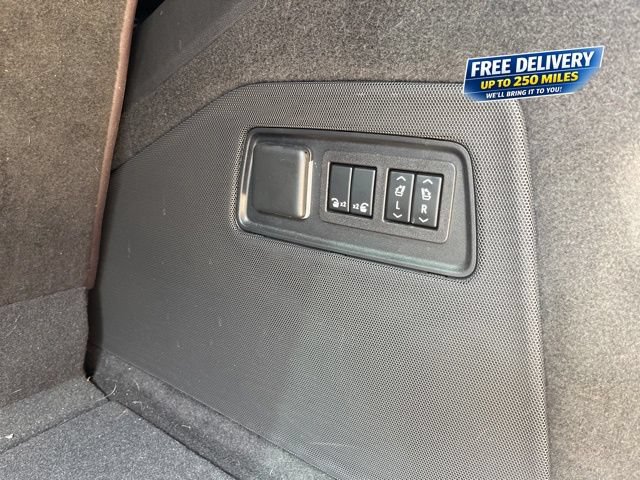 Used 2023 Cadillac Escalade V AWD/4WD image 50