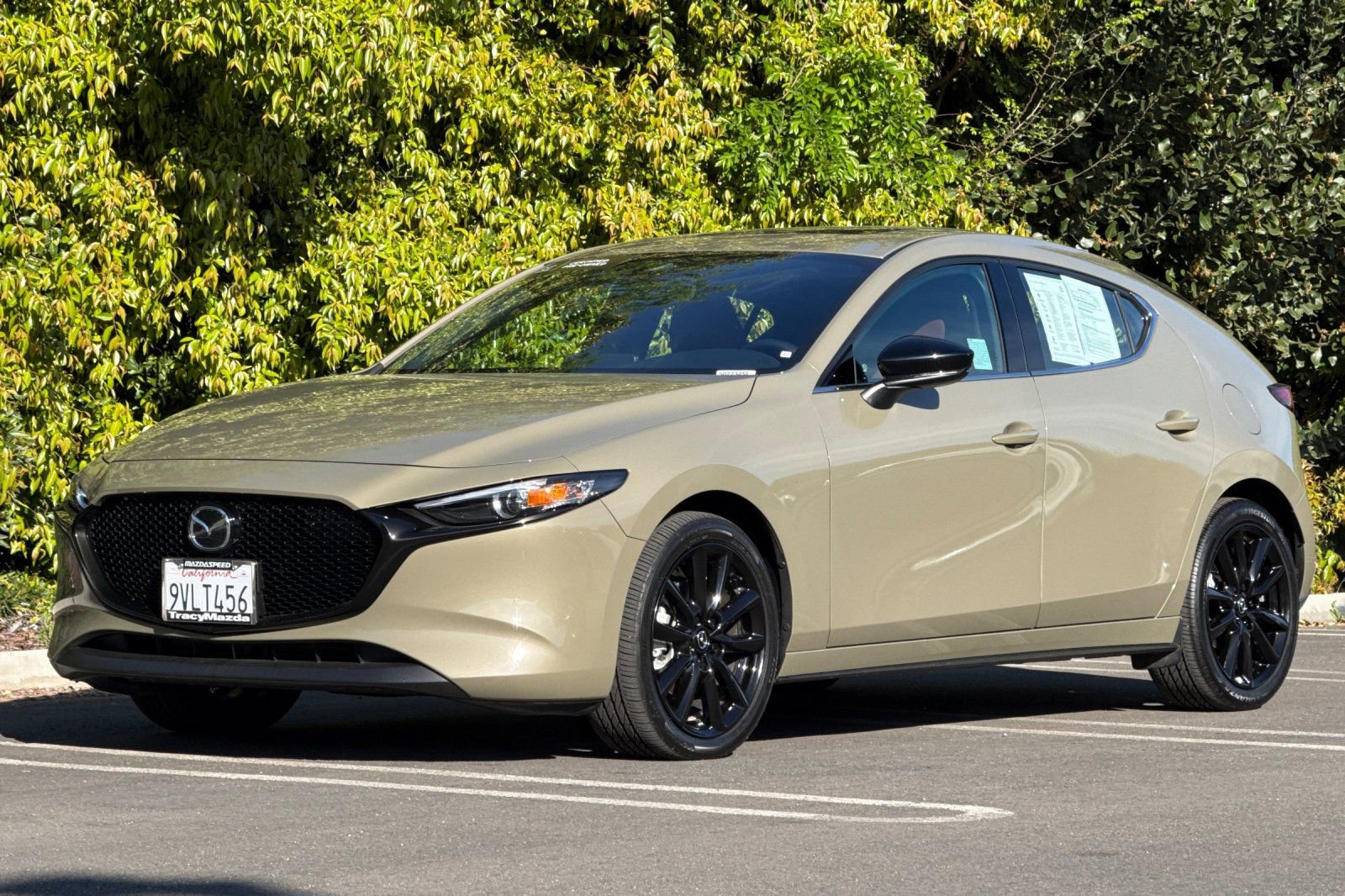 Certified 2025 MAZDA MAZDA3 Carbon image 10