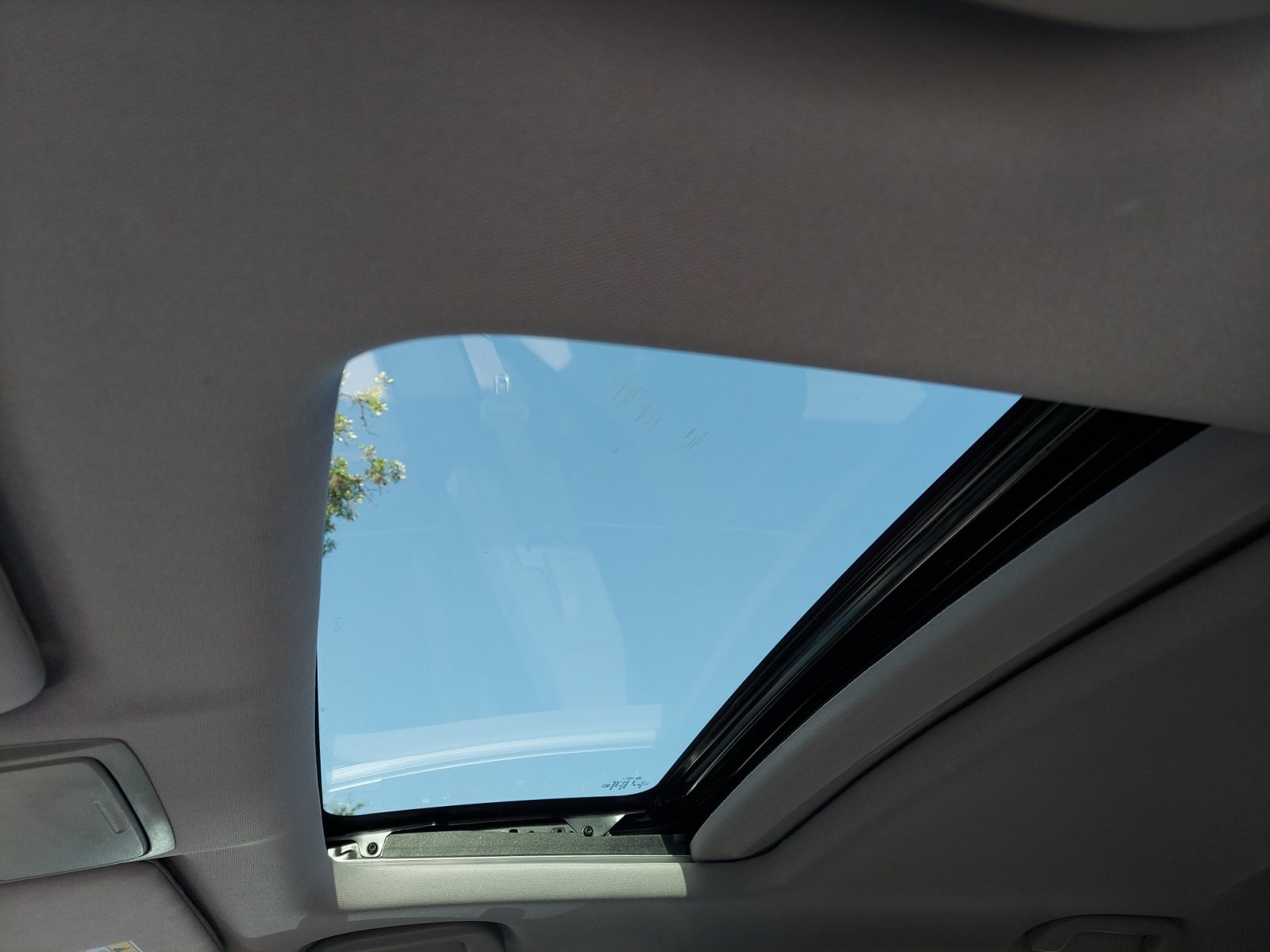 Used 2021 Honda CR-V EX image 18