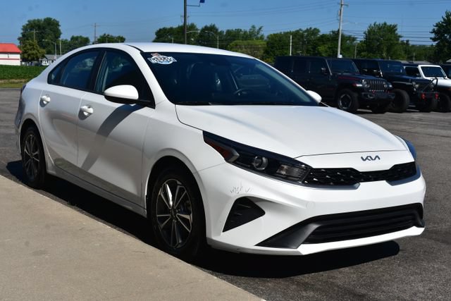 Used 2024 Kia Forte LXS FWD image 9