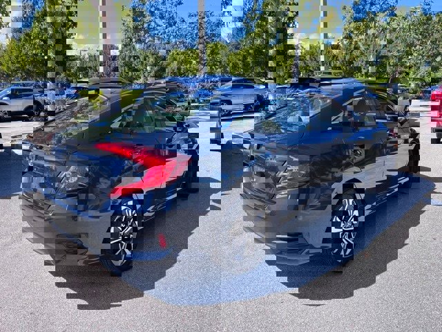 Used 2018 Honda Civic EX-L image 4