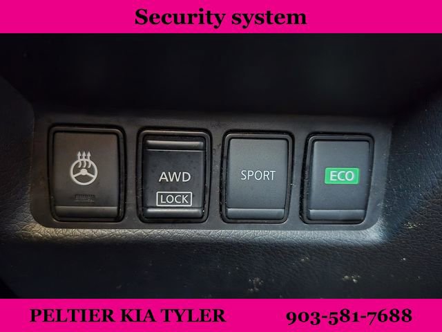 Used 2018 Nissan Rogue SV w/ Sun & Sound Touring Package image 31