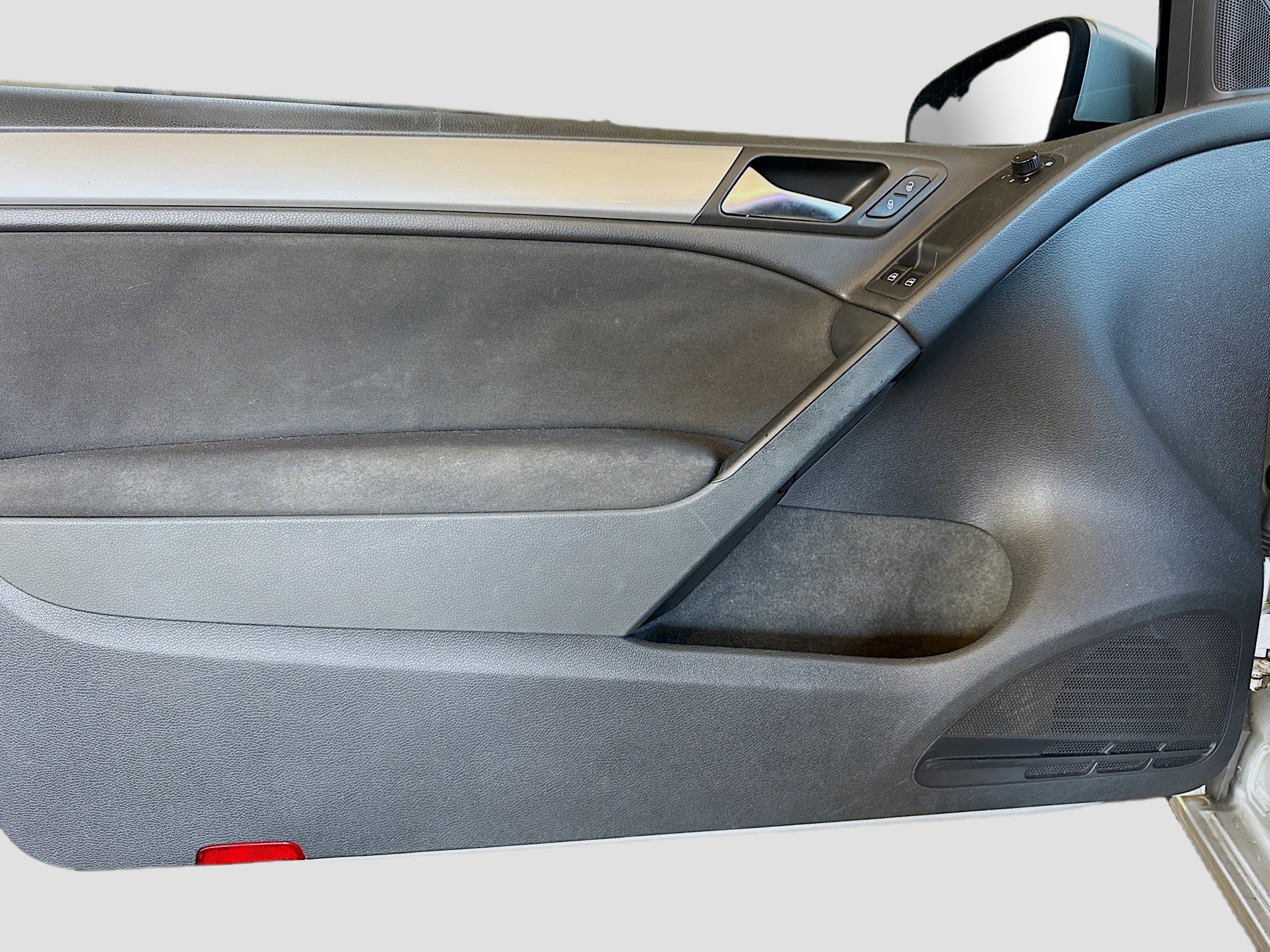 Used 2010 Volkswagen Golf 2-Door image 15