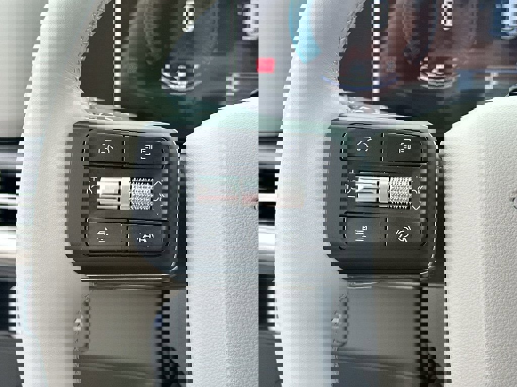 New 2025 Hyundai Santa Fe SEL image 14