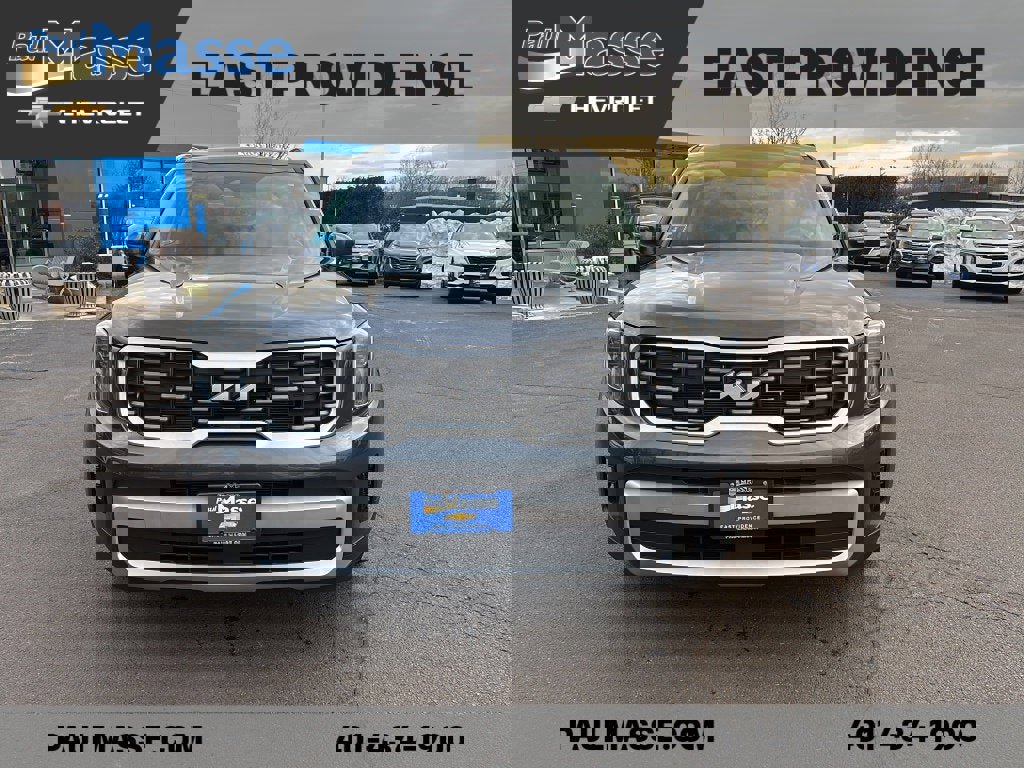 Used 2023 Kia Telluride S w/ S Sunroof Package image 2