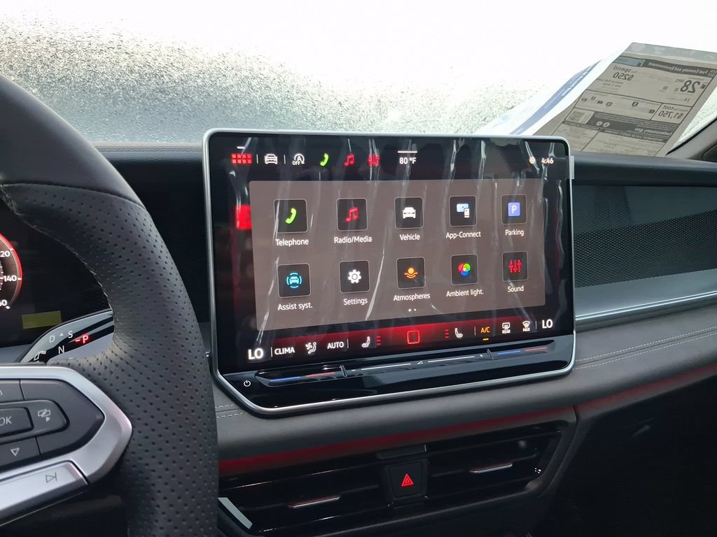New 2026 Volkswagen Tiguan SE R-Line FWD image 9