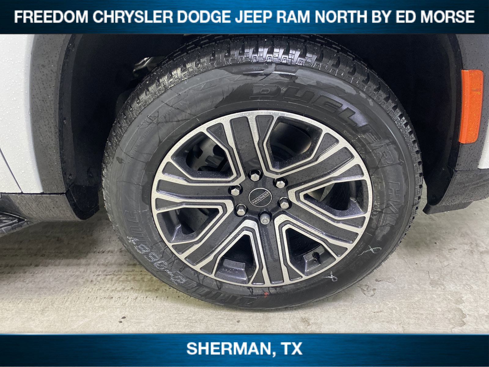 New 2025 Jeep Wagoneer 2WD image 27