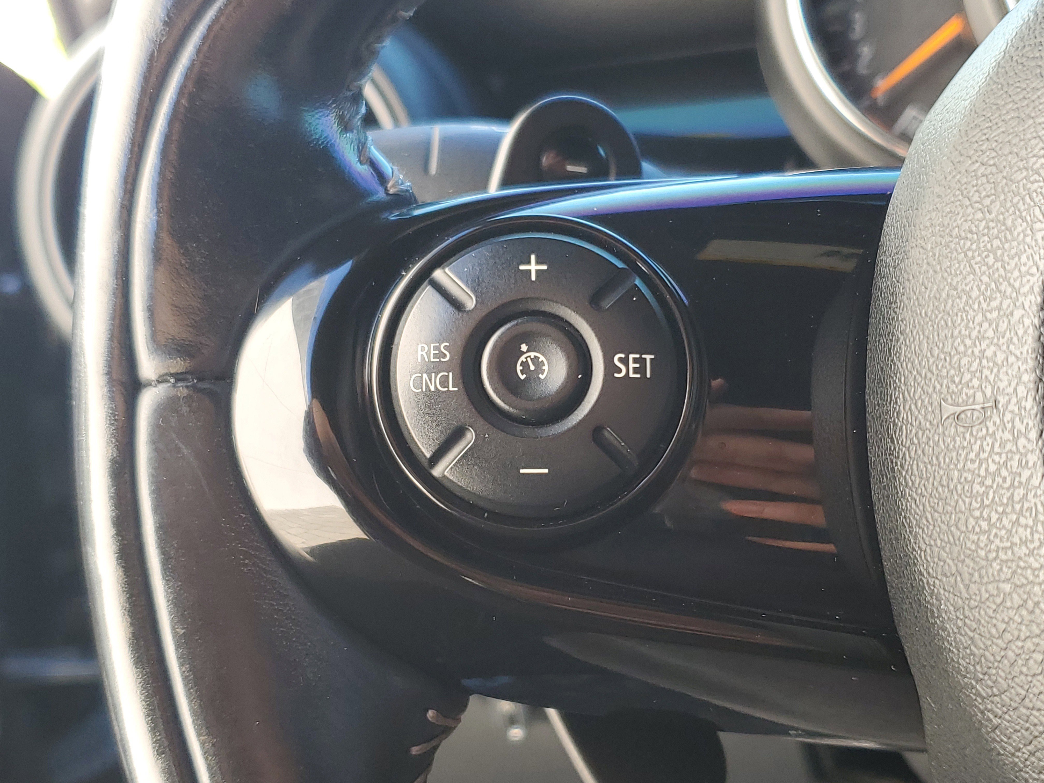 Used 2016 MINI Cooper S image 21