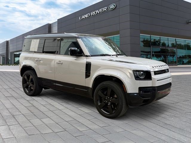 Certified 2026 Land Rover Defender 110 X-Dynamic SE AWD/4WD image 7