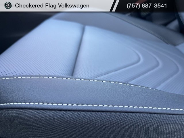 New 2026 Volkswagen Tiguan SE R-Line image 23