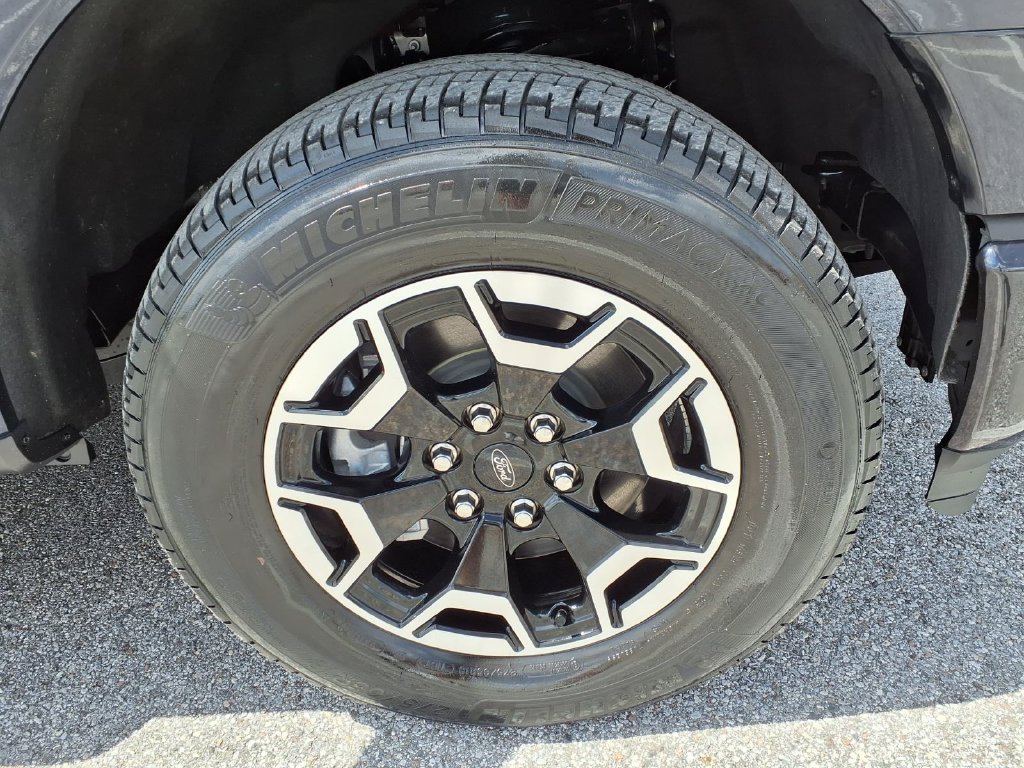 Used 2023 Ford F150 Lightning XLT AWD/4WD image 9