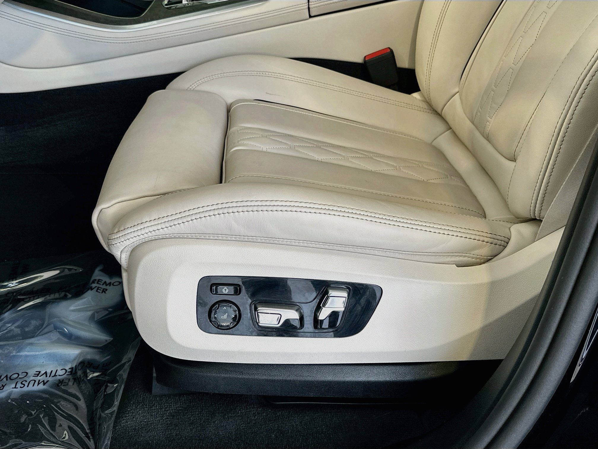 Used 2026 BMW X5 sDrive40i w/ M Sport Package RWD image 18