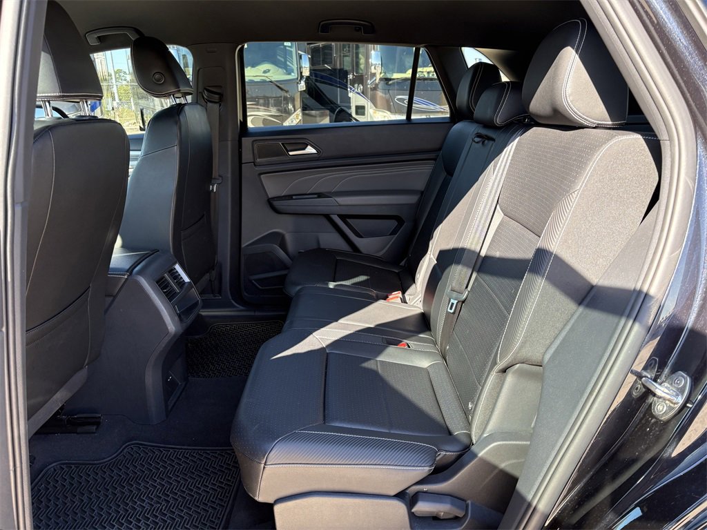 Used 2023 Volkswagen Atlas Cross Sport SE image 23