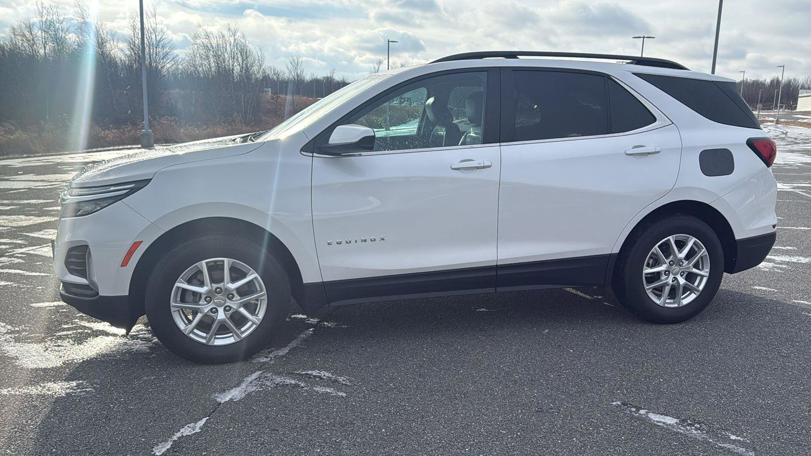 Used 2022 Chevrolet Equinox LT image 12