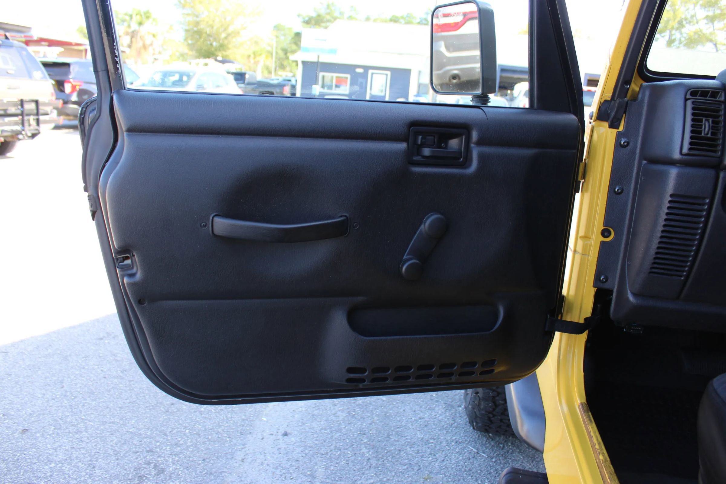 Used 2000 Jeep Wrangler Sport image 11